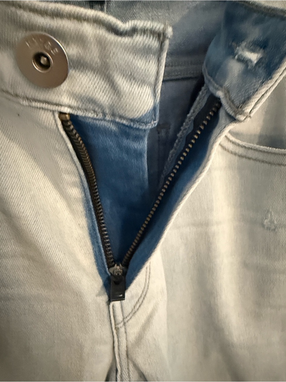 NWT PAIGE Lennox Vintage Inspired Slim Straight Distressed Jeans 31 Light Wash - Picture 5 of 10